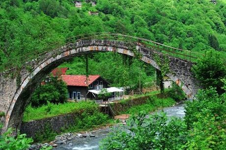 1 GECE 2 GÜN BATUM  KARADENİZ TURU (SİVAS ÇIKIŞLI)